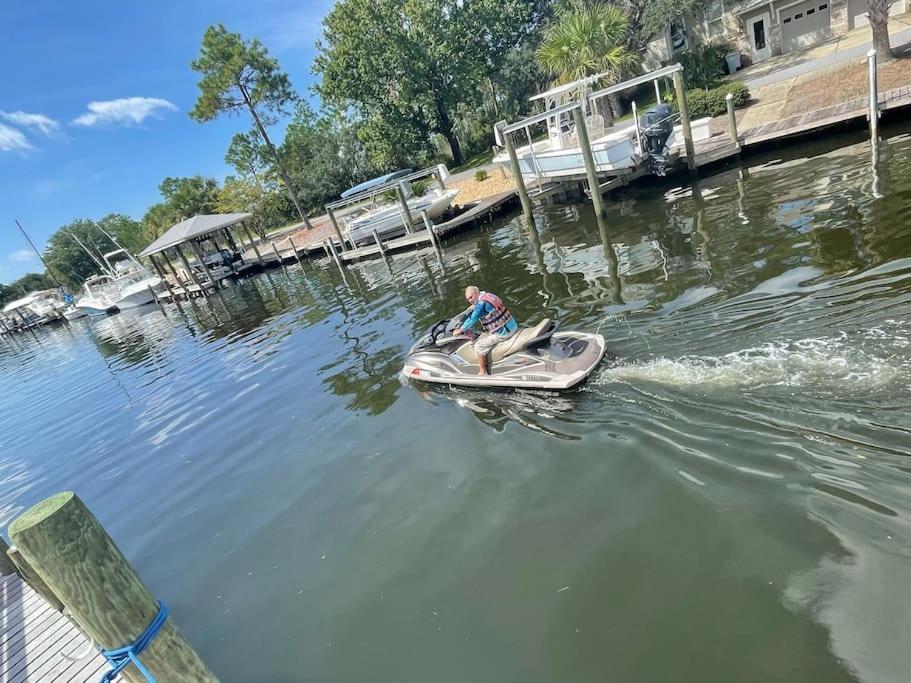 Exclusive Canal Home & Dock In Gulf Breeze Extérieur photo